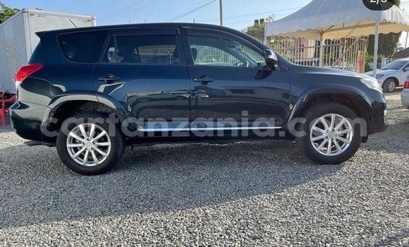 Nunua Ilio tumika Toyota Vanguard Nyeusi Gari ndani ya Dar es Salaam nchini Dar es Salaam Nunua Ilio tumika Toyota Vanguard Nyeusi Gari ndani ya Dar es Salaam nchini Dar es Salaam