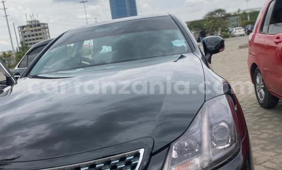 Buy Used Toyota Crown Black Car in Dar es Salaam in Dar es Salaam