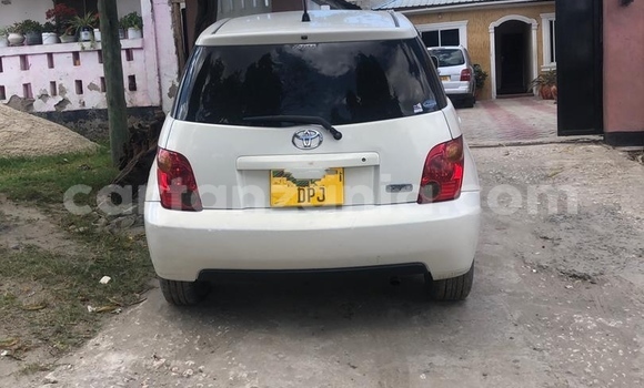 Nunua Ilio tumika Toyota IST Nyeupe Gari ndani ya Dar es Salaam nchini Dar es Salaam Nunua Ilio tumika Toyota IST Nyeupe Gari ndani ya Dar es Salaam nchini Dar es Salaam