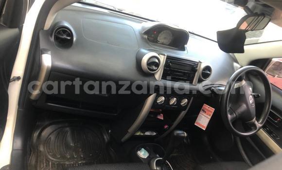 Nunua Ilio tumika Toyota IST Nyeupe Gari ndani ya Dar es Salaam nchini Dar es Salaam Nunua Ilio tumika Toyota IST Nyeupe Gari ndani ya Dar es Salaam nchini Dar es Salaam