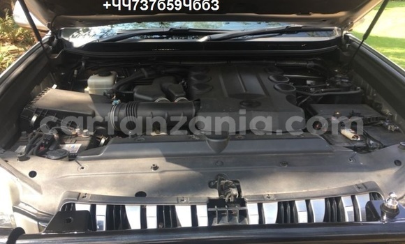 Nunua Ilio tumika Toyota Land Cruiser Prado Fedha Gari ndani ya Dar es Salaam nchini Dar es Salaam Nunua Ilio tumika Toyota Land Cruiser Prado Fedha Gari ndani ya Dar es Salaam nchini Dar es Salaam