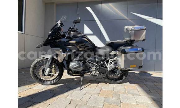Buy Used BMW R1200GS Adventure Silver Bike in Dar es Salaam in Dar es Salaam Buy Used BMW R1200GS Adventure Silver Bike in Dar es Salaam in Dar es Salaam