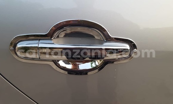 Buy Used Toyota Spacio Silver Car in Dar es Salaam in Dar es Salaam Buy Used Toyota Spacio Silver Car in Dar es Salaam in Dar es Salaam