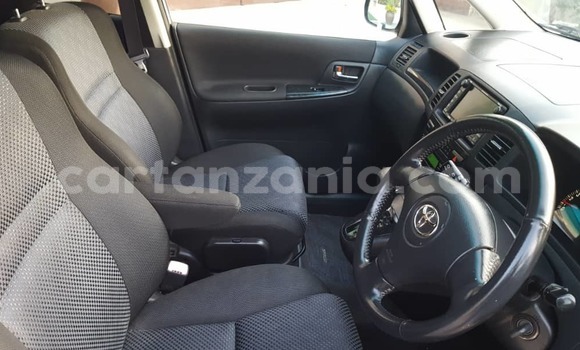 Buy Used Toyota Spacio Silver Car in Dar es Salaam in Dar es Salaam Buy Used Toyota Spacio Silver Car in Dar es Salaam in Dar es Salaam