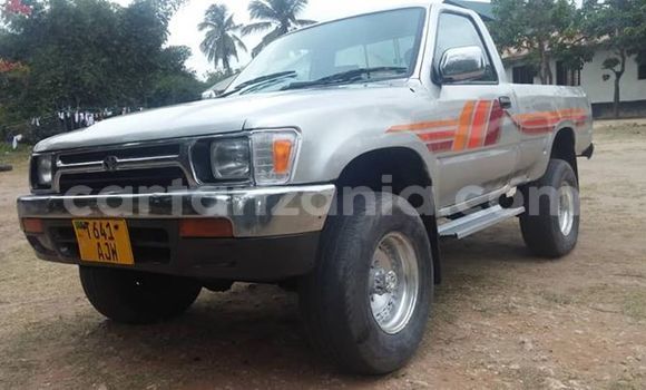 Nunua Ilio tumika Toyota Pickup Fedha Gari ndani ya Dar es Salaam nchini Dar es Salaam Nunua Ilio tumika Toyota Pickup Fedha Gari ndani ya Dar es Salaam nchini Dar es Salaam