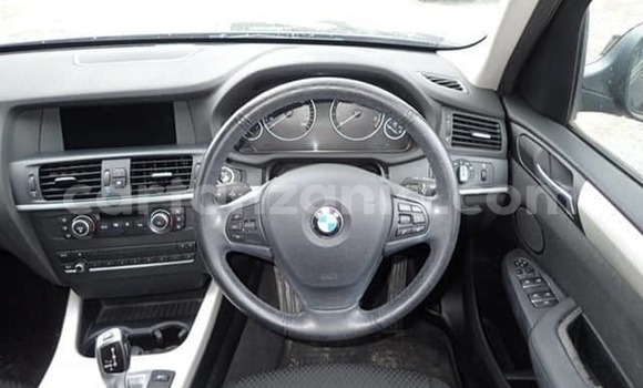 Nunua Ilio tumika BMW X3 Nyeusi Gari ndani ya Dar es Salaam nchini Dar es Salaam Nunua Ilio tumika BMW X3 Nyeusi Gari ndani ya Dar es Salaam nchini Dar es Salaam