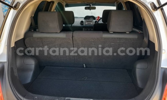 Buy Used Toyota IST Silver Car in Dar es Salaam in Dar es Salaam Buy Used Toyota IST Silver Car in Dar es Salaam in Dar es Salaam