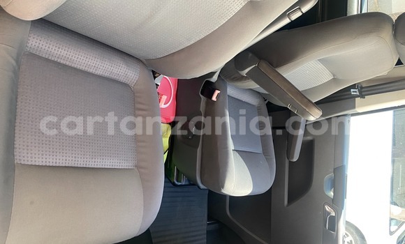 Buy Used Volkswagen Caravelle Brown Car in Dar es Salaam in Dar es Salaam