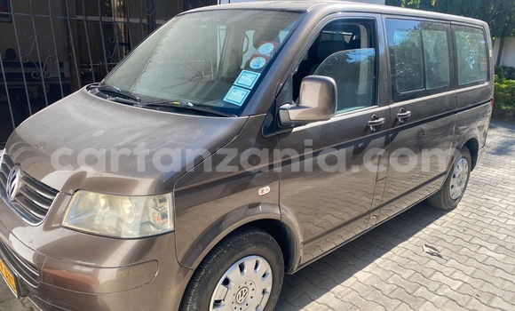 Buy Used Volkswagen Caravelle Brown Car in Dar es Salaam in Dar es Salaam Buy Used Volkswagen Caravelle Brown Car in Dar es Salaam in Dar es Salaam