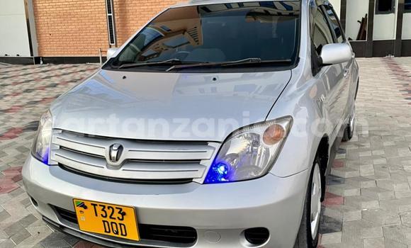Buy Used Toyota IST Silver Car in Dar es Salaam in Dar es Salaam Buy Used Toyota IST Silver Car in Dar es Salaam in Dar es Salaam