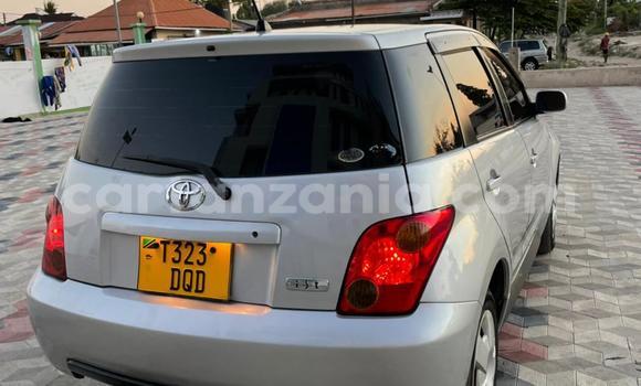 Buy Used Toyota IST Silver Car in Dar es Salaam in Dar es Salaam Buy Used Toyota IST Silver Car in Dar es Salaam in Dar es Salaam