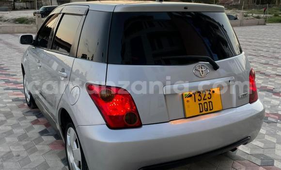 Buy Used Toyota IST Silver Car in Dar es Salaam in Dar es Salaam Buy Used Toyota IST Silver Car in Dar es Salaam in Dar es Salaam