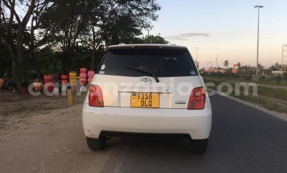 Buy Used Toyota IST White Car in Dar es Salaam in Dar es Salaam Buy Used Toyota IST White Car in Dar es Salaam in Dar es Salaam