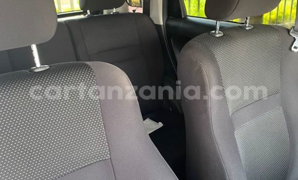 Nunua Ilio tumika Toyota IST Nyeusi Gari ndani ya Dar es Salaam nchini Dar es Salaam Nunua Ilio tumika Toyota IST Nyeusi Gari ndani ya Dar es Salaam nchini Dar es Salaam