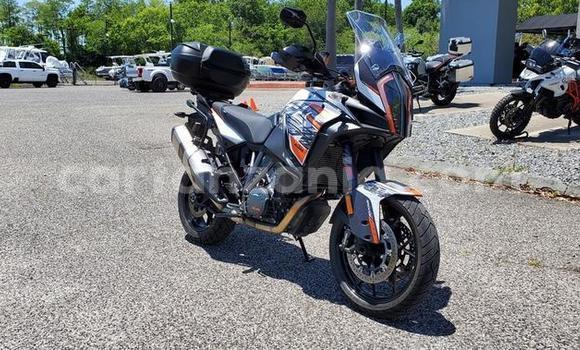 Nunua Ilio tumika KTM ADVENTURE Nyingine Bike ndani ya Dar es Salaam nchini Dar es Salaam Nunua Ilio tumika KTM ADVENTURE Nyingine Bike ndani ya Dar es Salaam nchini Dar es Salaam