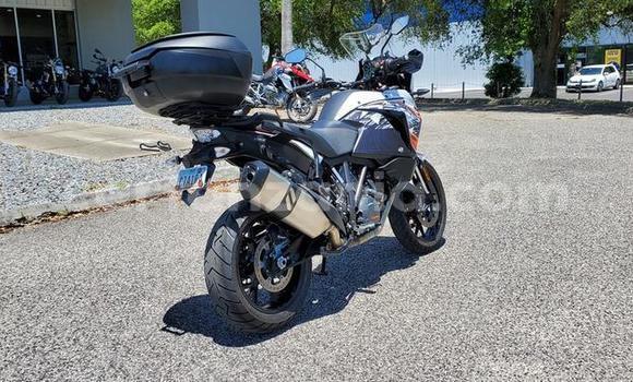 Nunua Ilio tumika KTM ADVENTURE Nyingine Bike ndani ya Dar es Salaam nchini Dar es Salaam Nunua Ilio tumika KTM ADVENTURE Nyingine Bike ndani ya Dar es Salaam nchini Dar es Salaam
