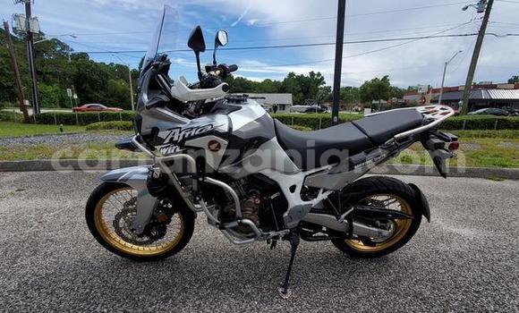 Nunua Ilio tumika Honda T Nyingine Bike ndani ya Dar es Salaam nchini Dar es Salaam Nunua Ilio tumika Honda T Nyingine Bike ndani ya Dar es Salaam nchini Dar es Salaam