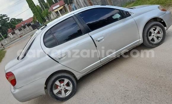 Buy Used Toyota Platz Silver Car in Dar es Salaam in Dar es Salaam Buy Used Toyota Platz Silver Car in Dar es Salaam in Dar es Salaam