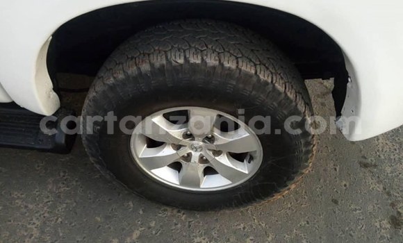 Buy Used Toyota Hilux White Car in Dar es Salaam in Dar es Salaam Buy Used Toyota Hilux White Car in Dar es Salaam in Dar es Salaam