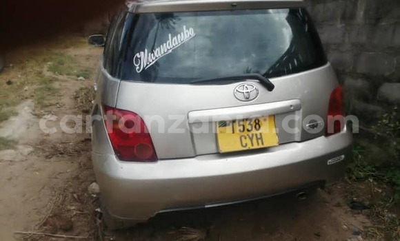 Buy Used Toyota IST Silver Car in Dar es Salaam in Dar es Salaam Buy Used Toyota IST Silver Car in Dar es Salaam in Dar es Salaam