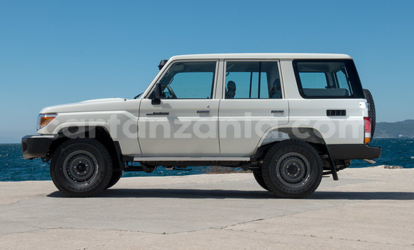 Nunua Ilio tumika Toyota Land Cruiser Nyingine Gari ndani ya Dar es Salaam nchini Dar es Salaam Nunua Ilio tumika Toyota Land Cruiser Nyingine Gari ndani ya Dar es Salaam nchini Dar es Salaam