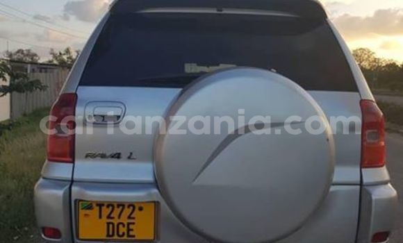 Buy Used Toyota RAV4 Silver Car in Dar es Salaam in Dar es Salaam Buy Used Toyota RAV4 Silver Car in Dar es Salaam in Dar es Salaam
