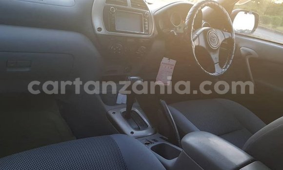 Buy Used Toyota RAV4 Silver Car in Dar es Salaam in Dar es Salaam Buy Used Toyota RAV4 Silver Car in Dar es Salaam in Dar es Salaam