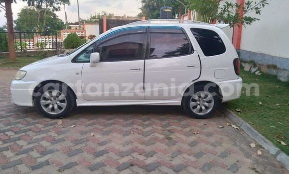 Buy Used Toyota Spacio White Car in Dar es Salaam in Dar es Salaam