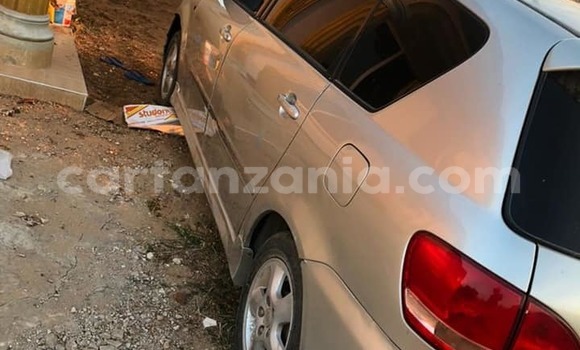 Buy Used Toyota Ipsum Silver Car in Dar es Salaam in Dar es Salaam Buy Used Toyota Ipsum Silver Car in Dar es Salaam in Dar es Salaam