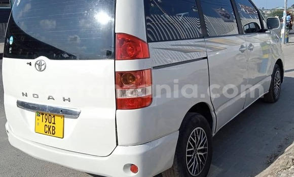 Buy Used Toyota Noah White Car in Dar es Salaam in Dar es Salaam Buy Used Toyota Noah White Car in Dar es Salaam in Dar es Salaam
