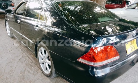 Buy Used Toyota Crown Black Car in Dar es Salaam in Dar es Salaam Buy Used Toyota Crown Black Car in Dar es Salaam in Dar es Salaam