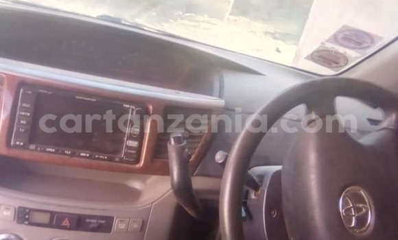 Buy Used Toyota Noah Silver Car in Dar es Salaam in Dar es Salaam Buy Used Toyota Noah Silver Car in Dar es Salaam in Dar es Salaam