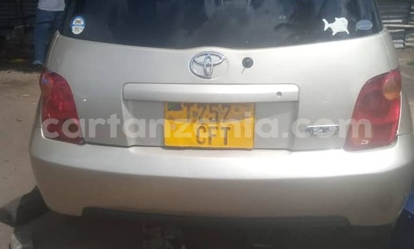 Buy Used Toyota IST Silver Car in Dar es Salaam in Dar es Salaam Buy Used Toyota IST Silver Car in Dar es Salaam in Dar es Salaam