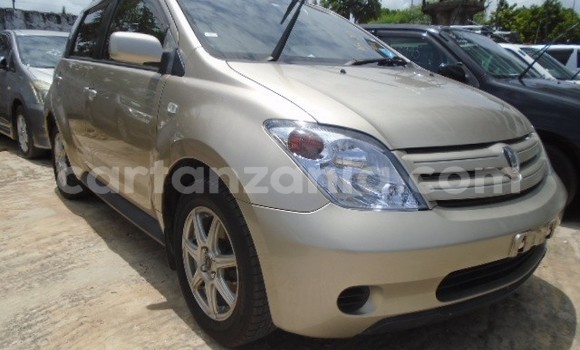 Nunua Ilio tumika Toyota IST Nyingine Gari ndani ya Dar es Salaam nchini Dar es Salaam Nunua Ilio tumika Toyota IST Nyingine Gari ndani ya Dar es Salaam nchini Dar es Salaam