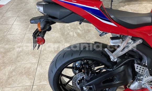 Nunua Ilio tumika Honda CBR Nyingine Bike ndani ya Dar es Salaam nchini Dar es Salaam Nunua Ilio tumika Honda CBR Nyingine Bike ndani ya Dar es Salaam nchini Dar es Salaam