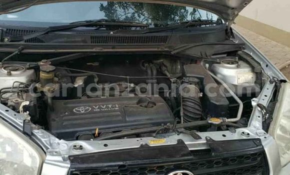Nunua Ilio tumika Toyota RAV4 Fedha Gari ndani ya Moshi nchini Kilimanjaro Nunua Ilio tumika Toyota RAV4 Fedha Gari ndani ya Moshi nchini Kilimanjaro