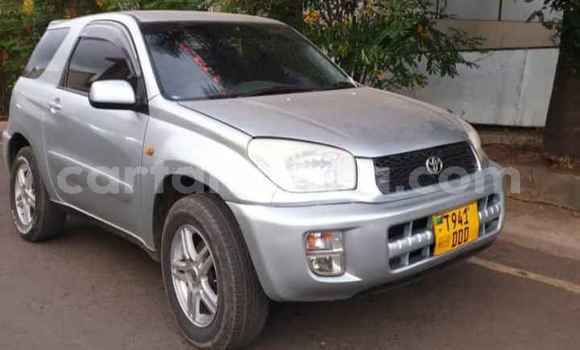 Nunua Ilio tumika Toyota RAV4 Fedha Gari ndani ya Moshi nchini Kilimanjaro Nunua Ilio tumika Toyota RAV4 Fedha Gari ndani ya Moshi nchini Kilimanjaro