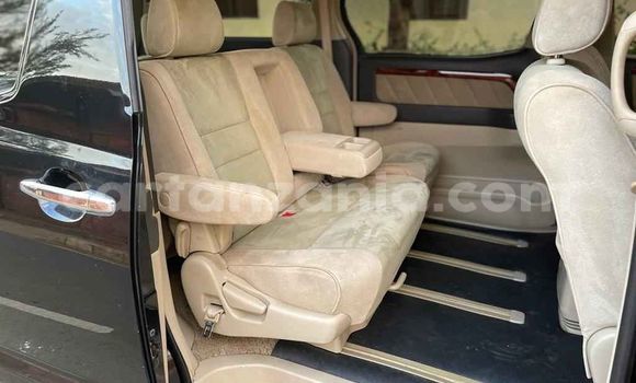 Nunua Ilio tumika Toyota Alphard Nyeusi Gari ndani ya Moshi nchini Kilimanjaro Nunua Ilio tumika Toyota Alphard Nyeusi Gari ndani ya Moshi nchini Kilimanjaro