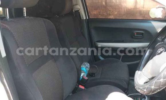 Nunua Ilio tumika Toyota IST Nyeupe Gari ndani ya Moshi nchini Kilimanjaro Nunua Ilio tumika Toyota IST Nyeupe Gari ndani ya Moshi nchini Kilimanjaro