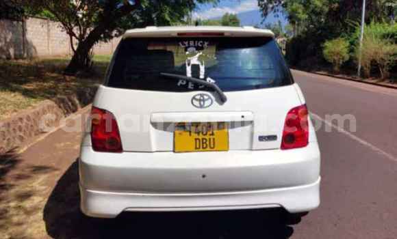 Nunua Ilio tumika Toyota IST Nyeupe Gari ndani ya Moshi nchini Kilimanjaro Nunua Ilio tumika Toyota IST Nyeupe Gari ndani ya Moshi nchini Kilimanjaro