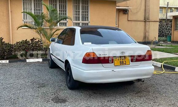 Nunua Ilio tumika Toyota Sprinter Nyeupe Gari ndani ya Moshi nchini Kilimanjaro Nunua Ilio tumika Toyota Sprinter Nyeupe Gari ndani ya Moshi nchini Kilimanjaro