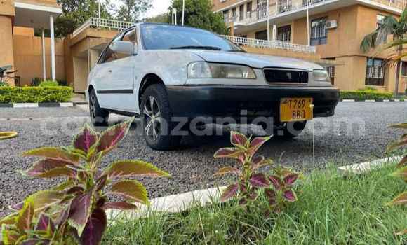 Nunua Ilio tumika Toyota Sprinter Nyeupe Gari ndani ya Moshi nchini Kilimanjaro Nunua Ilio tumika Toyota Sprinter Nyeupe Gari ndani ya Moshi nchini Kilimanjaro
