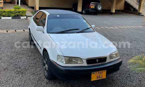 Nunua Ilio tumika Toyota Sprinter Nyeupe Gari ndani ya Moshi nchini Kilimanjaro Nunua Ilio tumika Toyota Sprinter Nyeupe Gari ndani ya Moshi nchini Kilimanjaro