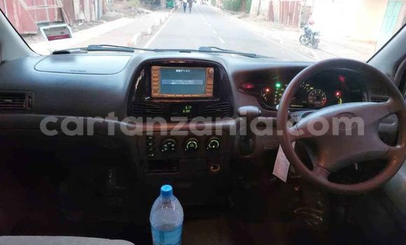 Nunua Ilio tumika Toyota Noah Nyeupe Gari ndani ya Moshi nchini Kilimanjaro Nunua Ilio tumika Toyota Noah Nyeupe Gari ndani ya Moshi nchini Kilimanjaro