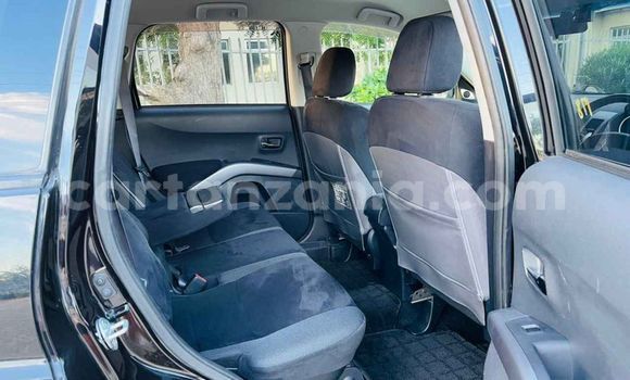 Nunua Ilio tumika Mitsubishi Outlander Nyeusi Gari ndani ya Dar es Salaam nchini Dar es Salaam Nunua Ilio tumika Mitsubishi Outlander Nyeusi Gari ndani ya Dar es Salaam nchini Dar es Salaam