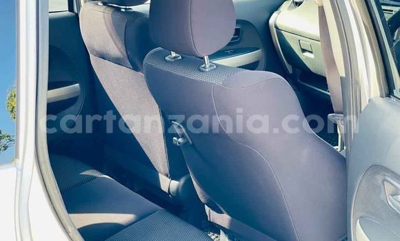 Nunua Ilio tumika Toyota IST Fedha Gari ndani ya Dar es Salaam nchini Dar es Salaam Nunua Ilio tumika Toyota IST Fedha Gari ndani ya Dar es Salaam nchini Dar es Salaam