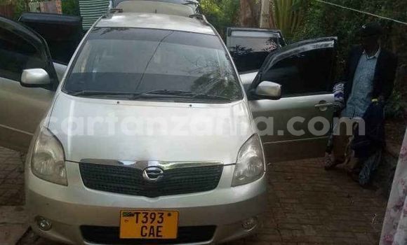 Nunua Ilio tumika Toyota Spacio Fedha Gari ndani ya Moshi nchini Kilimanjaro Nunua Ilio tumika Toyota Spacio Fedha Gari ndani ya Moshi nchini Kilimanjaro