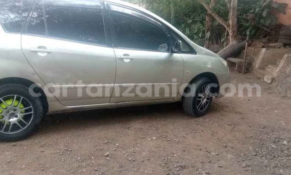 Nunua Ilio tumika Toyota Spacio Fedha Gari ndani ya Moshi nchini Kilimanjaro Nunua Ilio tumika Toyota Spacio Fedha Gari ndani ya Moshi nchini Kilimanjaro