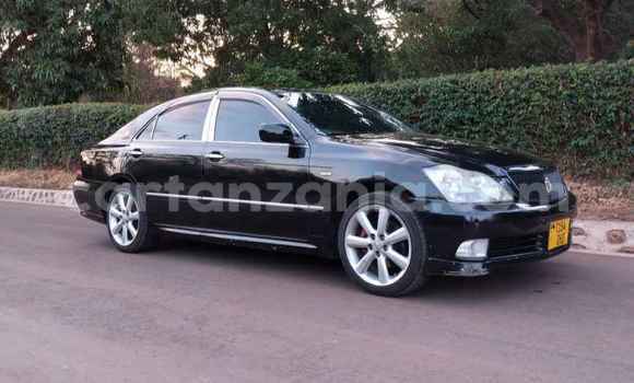 Buy Used Toyota Crown Black Car in Moshi in Kilimanjaro