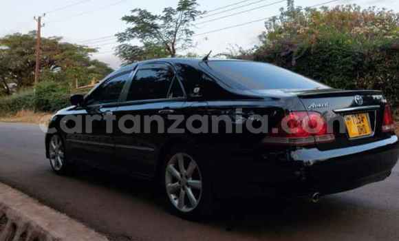 Nunua Ilio tumika Toyota Crown Nyeusi Gari ndani ya Moshi nchini Kilimanjaro Nunua Ilio tumika Toyota Crown Nyeusi Gari ndani ya Moshi nchini Kilimanjaro